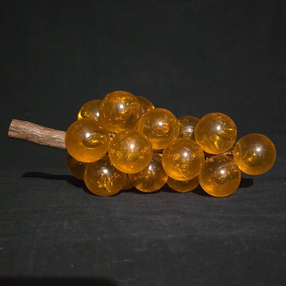 Vtg Lucite Acrylic Grape Cluster - 11" L - Picture 1 of 5